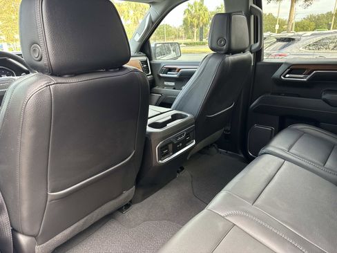 Used 2023 GMC Sierra 1500 Denali w/ Denali Reserve Package image 13