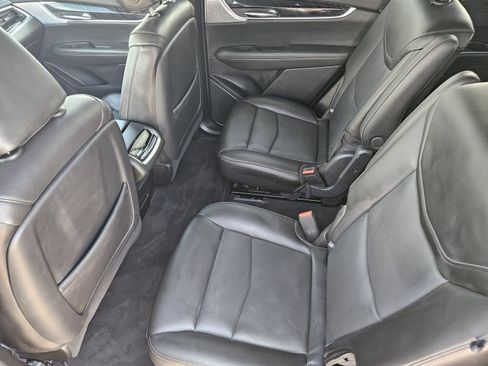 Certified 2025 Cadillac XT6 Premium Luxury FWD image 35