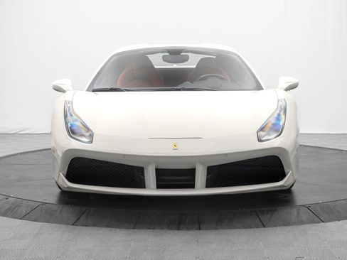 Used 2019 Ferrari 488 Spider RWD image 10