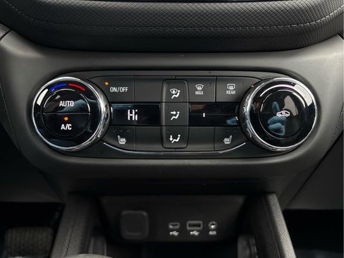 Used 2023 Chevrolet TrailBlazer LT w/ Convenience Package image 22