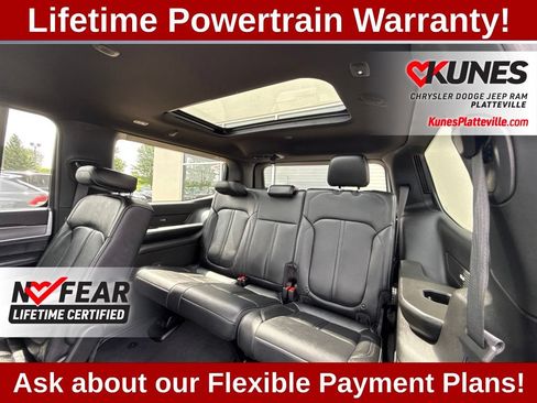 Used 2024 Jeep Wagoneer Series II w/ Convenience Group I AWD/4WD image 16
