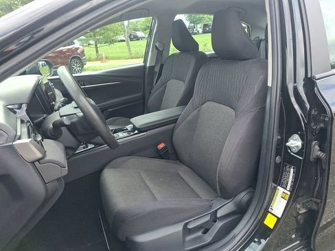 Used 2025 Toyota Camry LE FWD image 13