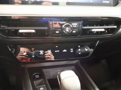 New 2026 Nissan Kicks SR w/ Cold Weather Package FWD image 16