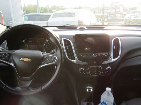 Used 2019 Chevrolet Equinox LT AWD/4WD image 15