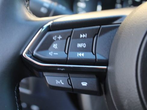 Used 2023 MAZDA CX-5 Signature image 17