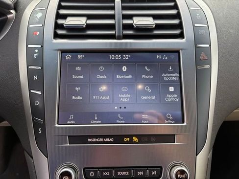 Used 2020 Lincoln MKZ Standard image 20