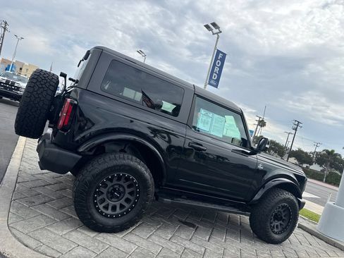 Used 2023 Ford Bronco Outer Banks AWD/4WD image 2