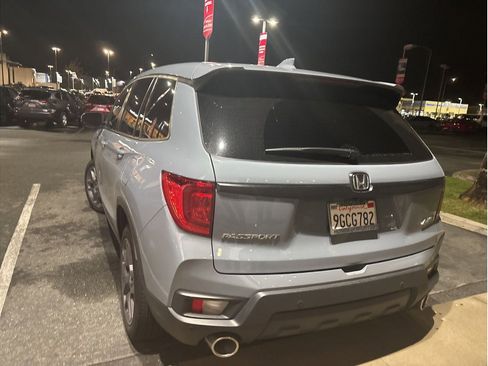 Used 2023 Honda Passport EX-L image 5