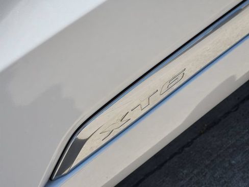 Used 2022 Cadillac XT6 Premium Luxury w/ Technology Package FWD image 12