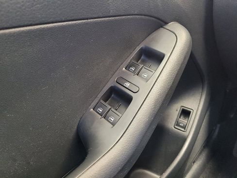 Used 2015 Volkswagen Jetta S FWD image 27