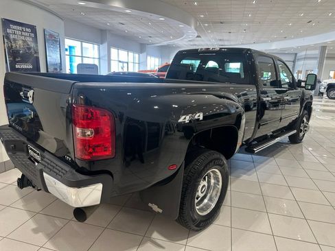 Used 2014 Chevrolet Silverado 3500 LTZ w/ LTZ Plus Package AWD/4WD image 4