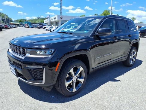 New 2026 Jeep Grand Cherokee Limited AWD/4WD image 8