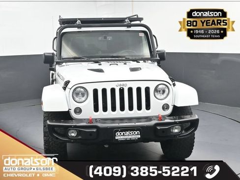 Used 2016 Jeep Wrangler Unlimited Rubicon AWD/4WD image 3