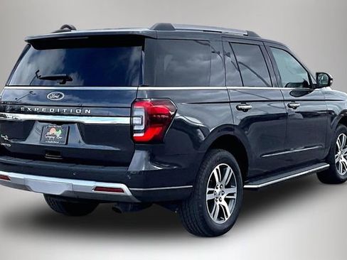 Used 2022 Ford Expedition Limited image 5