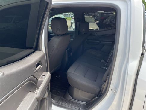 Used 2023 Chevrolet Colorado W/T w/ Advanced Trailering Package AWD/4WD image 18