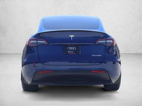 Used 2022 Tesla Model Y Performance AWD/4WD image 8