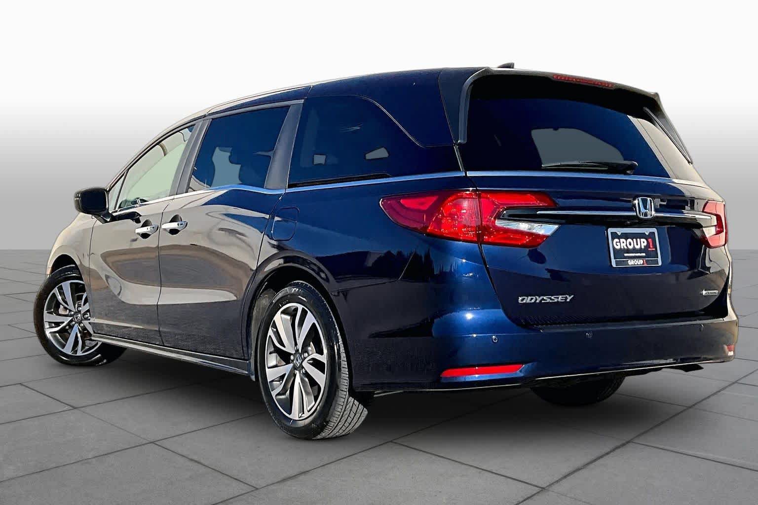Used 2024 Honda Odyssey Touring image 12