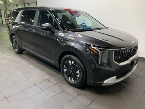 New 2026 Kia Carnival LXS image 2