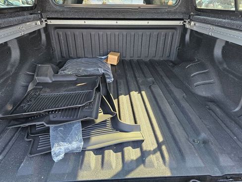 Used 2023 Nissan Titan PRO-4X w/ Pro-4x Utility Package image 10