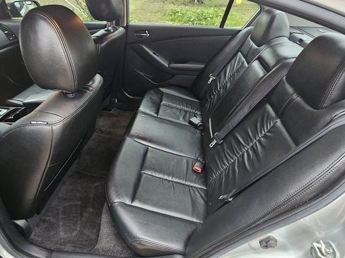 Used 2012 Nissan Altima 2.5 SL w/ Technology Pkg image 11