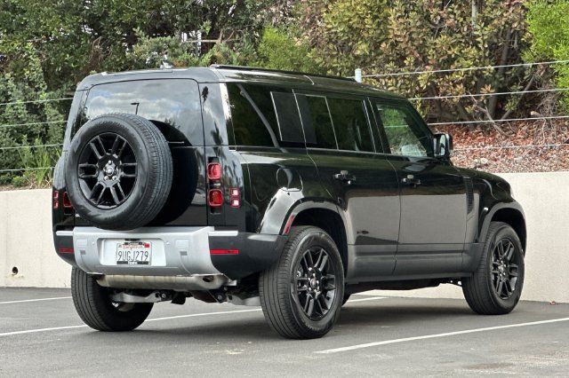 Used 2025 Land Rover Defender 110 S AWD/4WD image 5