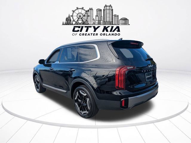 Certified 2025 Kia Telluride S FWD image 4