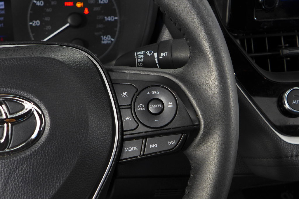 Used 2024 Toyota Corolla SE w/ SE Package FWD image 29