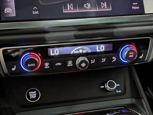 New 2025 Audi Q3 2.0T Premium image 13