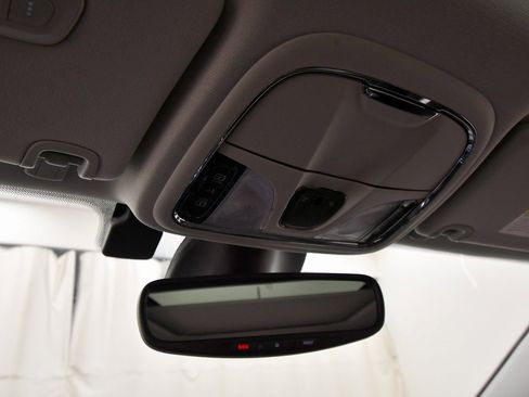 Used 2021 Jeep Cherokee Limited w/ Elite Package image 31