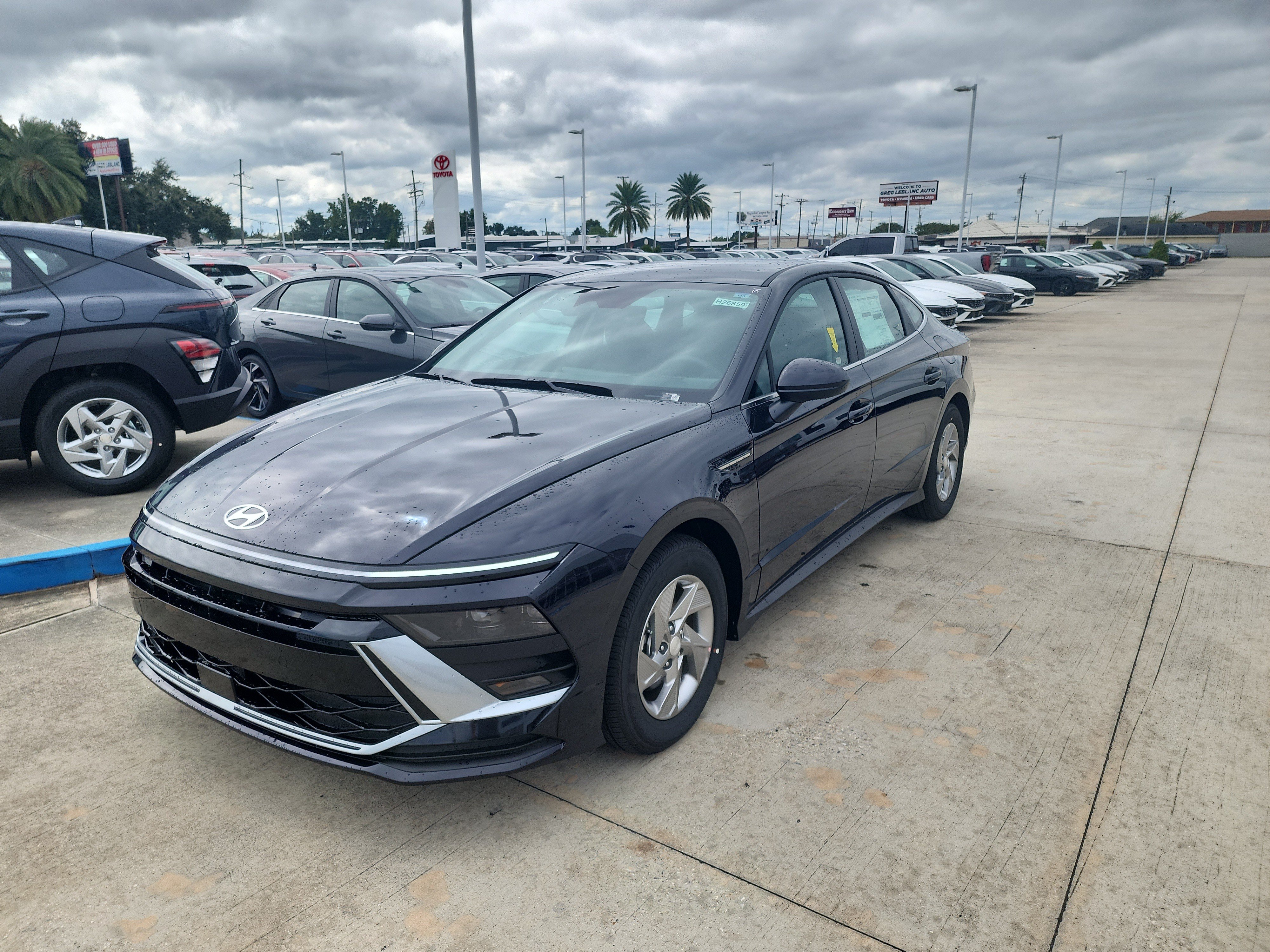 New 2026 Hyundai Sonata SE FWD image 3