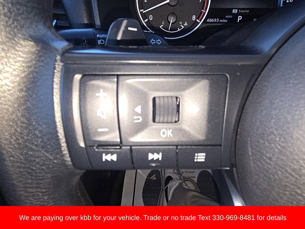 Used 2023 Nissan Rogue S AWD/4WD image 12