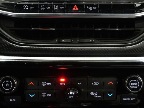 Used 2023 Jeep Compass Trailhawk AWD/4WD image 19