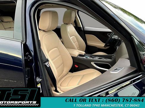 Used 2020 Jaguar F-PACE Prestige image 7