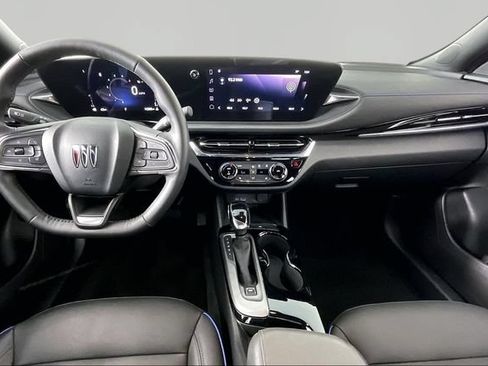 Used 2025 Buick Envista Sport Touring w/ Convenience I Package FWD image 7