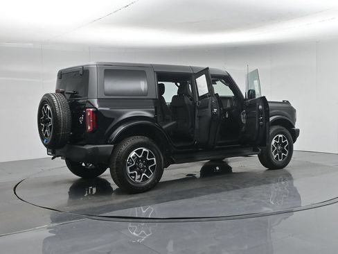 Used 2026 Ford Bronco Outer Banks AWD/4WD image 5