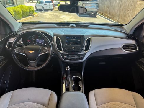 Used 2019 Chevrolet Equinox LT FWD image 25