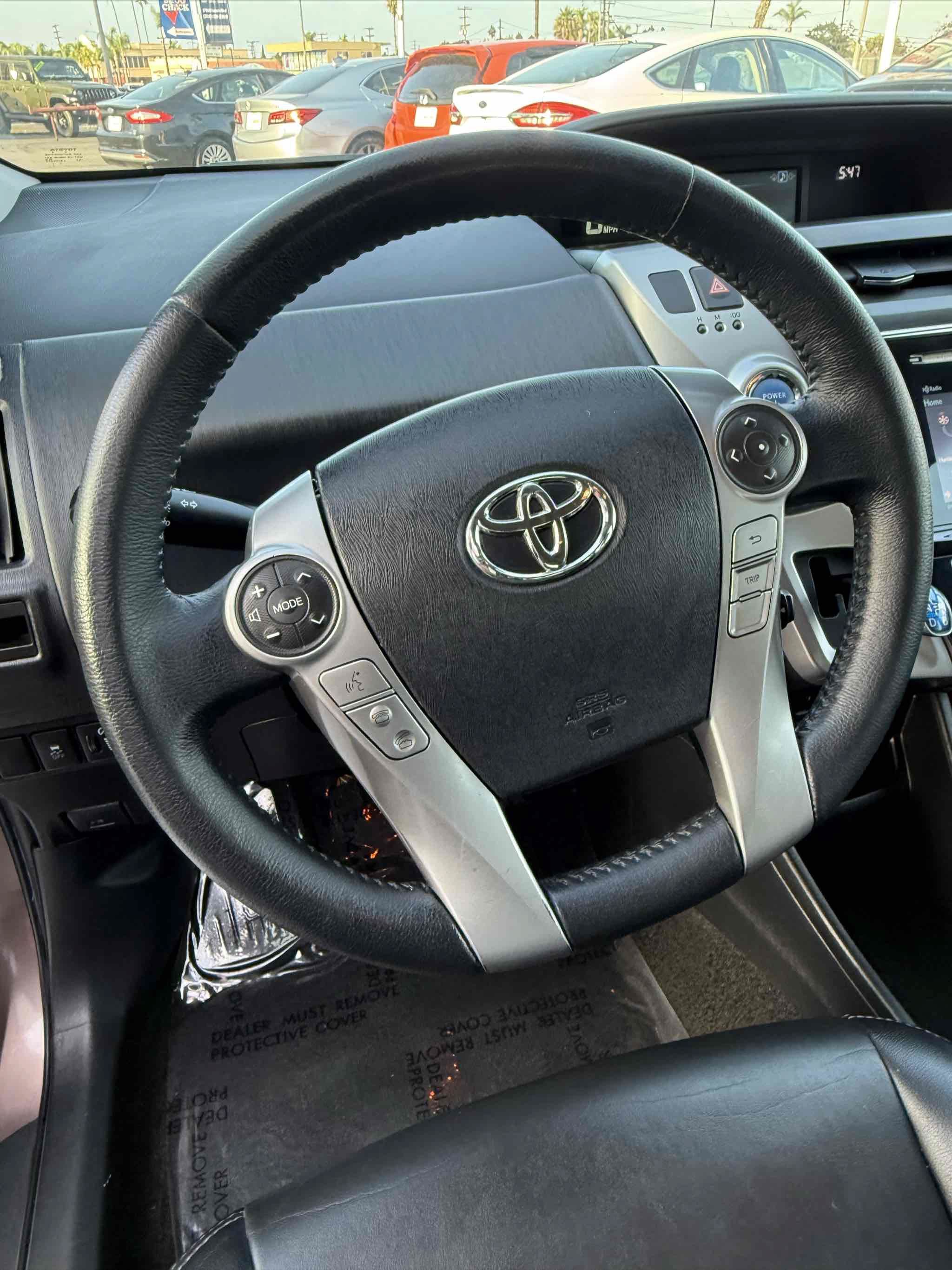 Used 2017 Toyota Prius V Four FWD image 21
