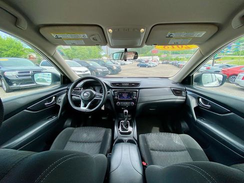 Used 2018 Nissan Rogue S AWD/4WD image 18