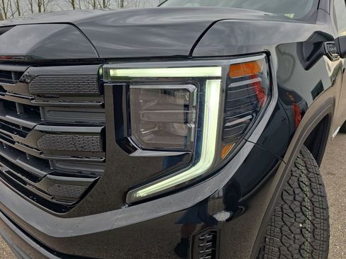 New 2026 GMC Sierra 1500 Elevation AWD/4WD image 36