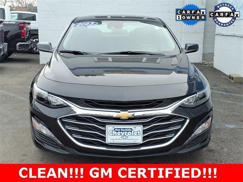 Used 2023 Chevrolet Malibu LT image 2