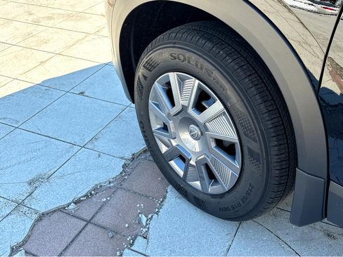 Used 2025 Nissan Kicks S image 20