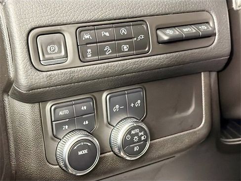 Used 2022 GMC Yukon Denali image 10