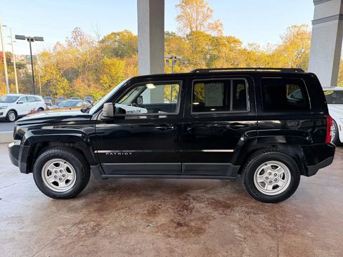 Used 2016 Jeep Patriot Sport w/ Power Value Group image 4