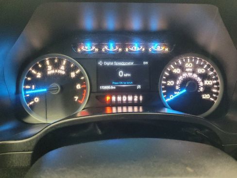 Used 2017 Ford F150 XLT w/ Equipment Group 302A Luxury AWD/4WD image 23