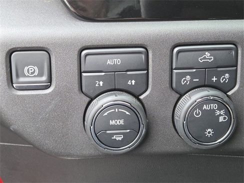 Certified 2024 Chevrolet Silverado 1500 LT image 7