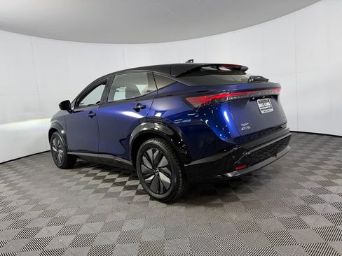 Used 2024 Nissan Ariya AWD image 11