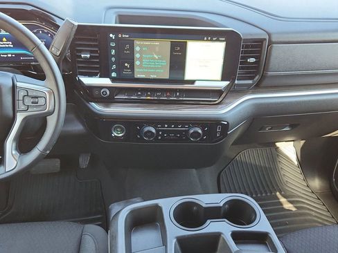 Used 2023 Chevrolet Silverado 1500 LT AWD/4WD image 11