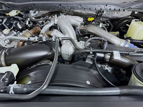 Used 2024 Ford F250 XLT w/ FX4 Off-Road Package image 32