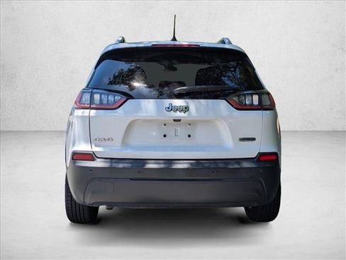 Used 2020 Jeep Cherokee Latitude w/ Safety Group AWD/4WD image 7