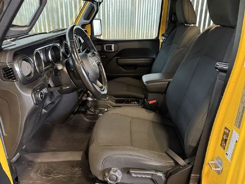 Used 2021 Jeep Wrangler Unlimited Sport AWD/4WD image 11